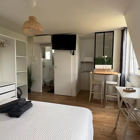 Апартаменты - Locations Climatisees Dans Maison De Charme *