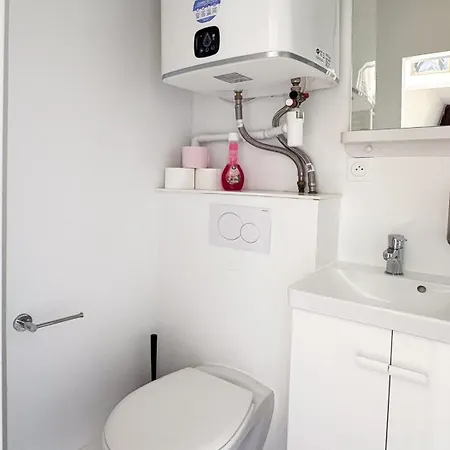 - Locations Climatisees Dans Maison De Charme Апартаменты