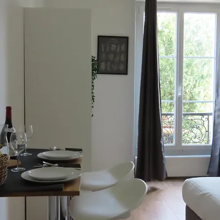 - Locations Dans Maison De Charme * Sceaux (Hauts-de-Seine)
