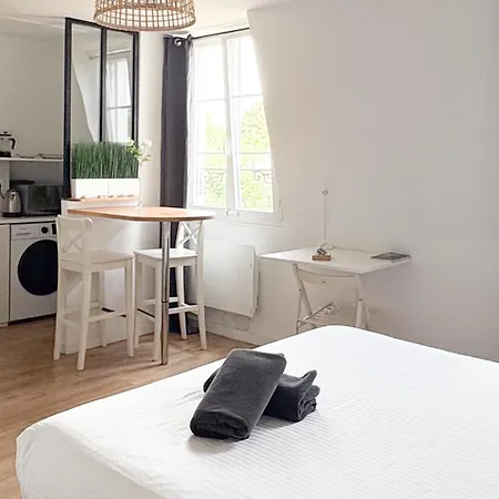 - Locations Dans Maison De Charme * Sceaux (Hauts-de-Seine)