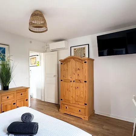 - Locations Climatisees Dans Maison De Charme Apartment Sceaux (Hauts-de-Seine)